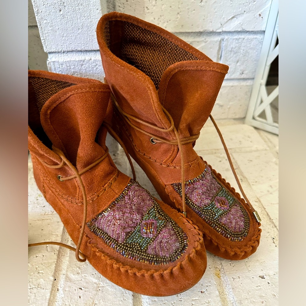 THE SAK BEADED MOCCASINS WORN ONCE